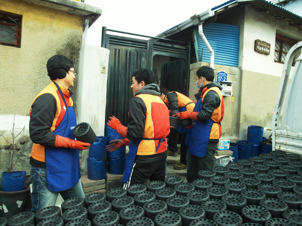 사랑의 연탄나눔 자원봉사(11.11.22)